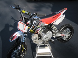 crf 50 Troy kit with seat and plastics